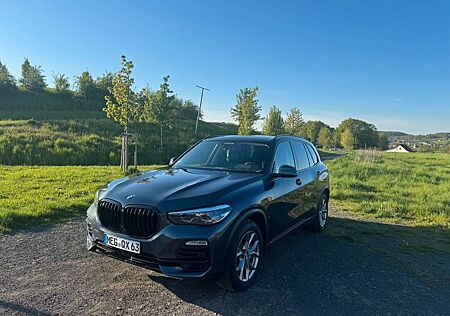 BMW X5 xDrive30d - mit 7 sitzer Head Up Panorama Da