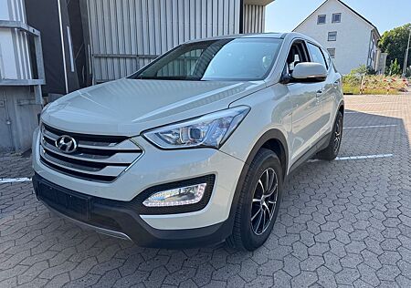Hyundai Santa Fe Comfort 2.0l CRDi 4WD Scheckh AHK TÜV