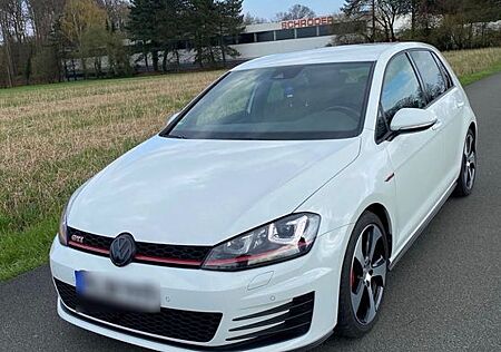 VW Golf Volkswagen 7 GTI Performance DSG