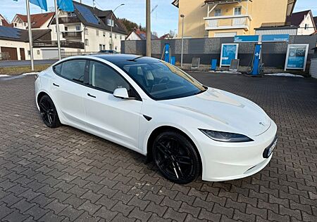 Tesla Model 3 Hinterradantrieb RWD Long Range