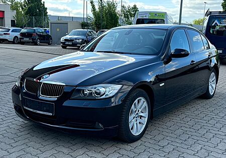 BMW 320i 3 Lim. Navi/Xenon/Tempomat/1.Hand