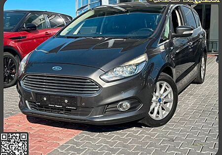 Ford S-Max Titanium PDC LED NAVI 7Sitzer