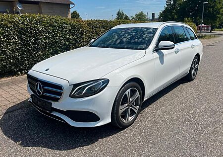 Mercedes-Benz E 350 E 350d W213 E -Klasse T-Modell Avantgarde LED