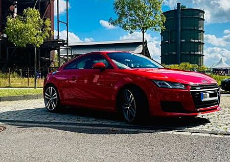 Audi TT Coupe 2.0 TFSI S tronic quattro -