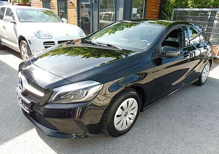 Mercedes-Benz A 180 BlueEfficiency Navi LED