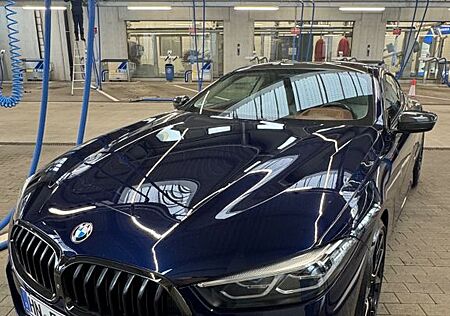 BMW 850
