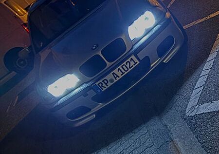 BMW 330d