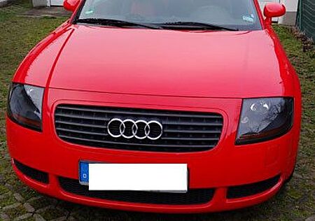 Audi TT Coupe 1.8T - Rot