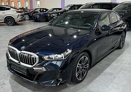 BMW 520 i M Sport*LED*Kamera*HUD*AHK*Sitzbelüftung