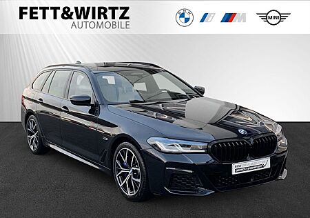 BMW 530e xDrive Touring M Sport Pro|AHK|Pano|DAProf.