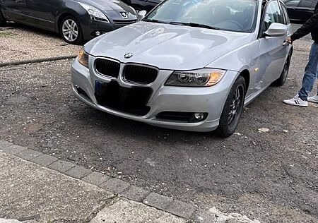 BMW 320d -
