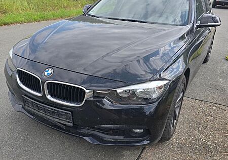 BMW 318d Touring Advantage