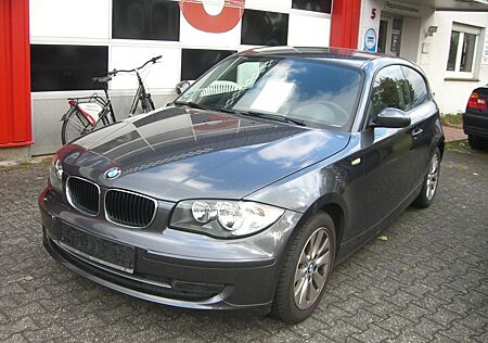 BMW 118i , Klimaautomatik, PDC!