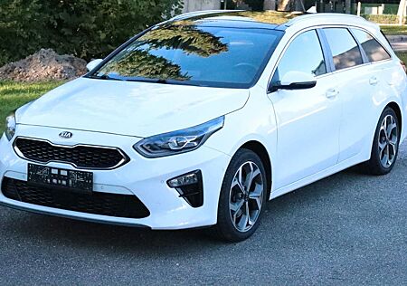 Kia Cee'd Sportswagon 1.6 CRDi DCT Vision Sports...
