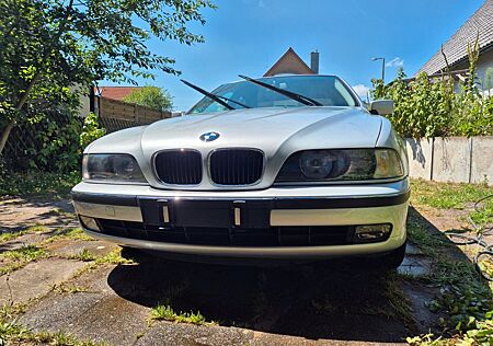 BMW 520i e39