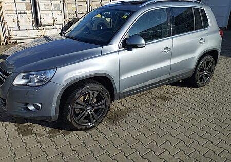 VW Tiguan Volkswagen 2.0 TDI Automatik 4MOTION