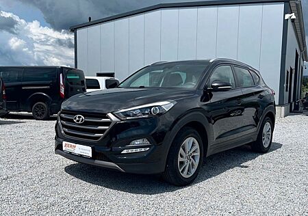 Hyundai Tucson Intro Edition 4WD, LED, Navi, DAB, AHK