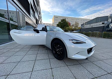 Mazda MX-5 2.0 SKYACTIV-G 160 Exclusive-Line Exclu...