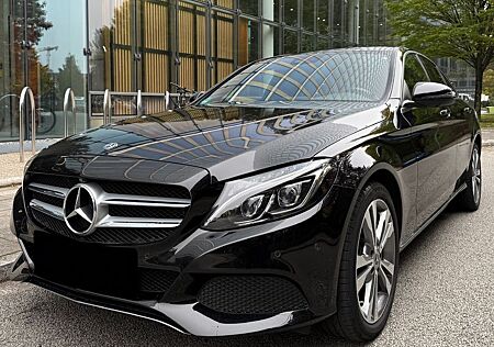 Mercedes-Benz C 250 gebraucht kaufen Mercedes-Benz C 250 C -Klasse Lim. CGI Automatik