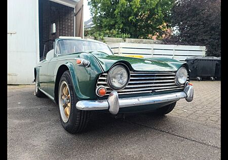 Triumph TR4 A - Sehr guter Zustand - sucht neues Zuhause