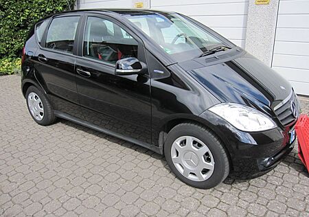 Mercedes-Benz A 160 BlueEFFICIENCY -Elegance