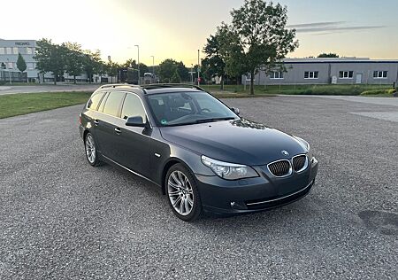 BMW 525i touring -Softclose-Panoramadach-spurhaltea