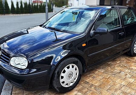 VW Golf Volkswagen 1.6 Basis