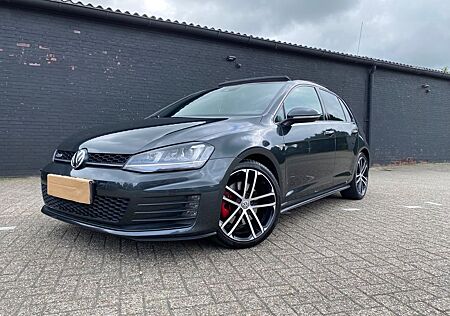 VW Golf Volkswagen 2.0 TDI BMT GTD GTD