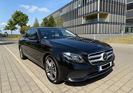 Mercedes-Benz E 250 Autom. -Top-Ausstattung| 2.Hand|Unfallfrei