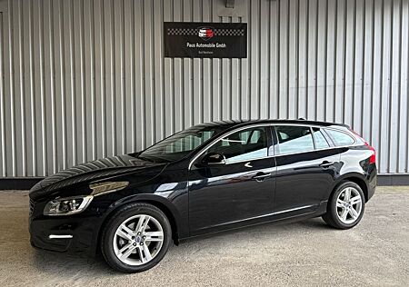 Volvo V60 Kombi D2 Momentum Navigation / AHK