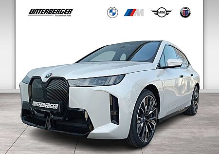 BMW iX xDrive45 M Sportpaket 23" Iconic Glow AHK Int