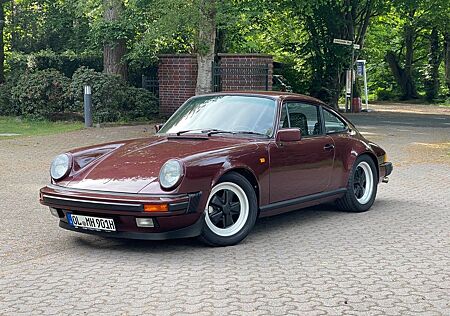 Porsche 911 Urmodell 911 Carrera 3.2 Coupe Deutsch 2.Hd original KM