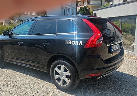 Volvo XC 60 Momentum 2WD,Navi,Xenon,8-fach,