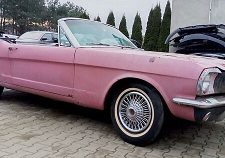 Ford Mustang 289 V8 Kabriolet Oldtimer