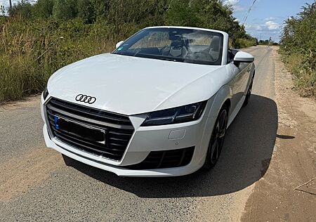 Audi TT Roadster 2.0 TFSI S tronic voll ausgestattet