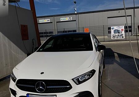 Mercedes-Benz A 220 d DCT -