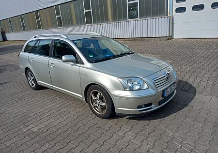 Toyota Avensis Combi Sol 1.8-l-VVT-i Sol