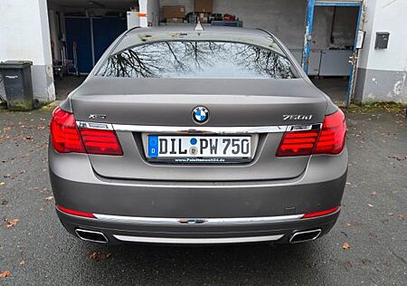 BMW 750d xDrive -