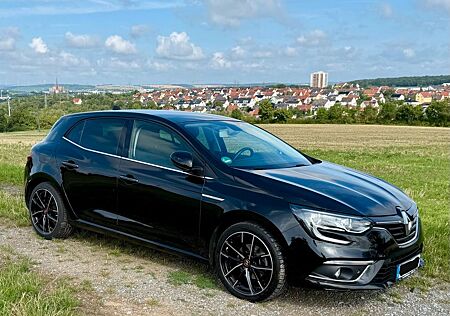 Renault Megane TCe 140 EDC GPF Limited Limited