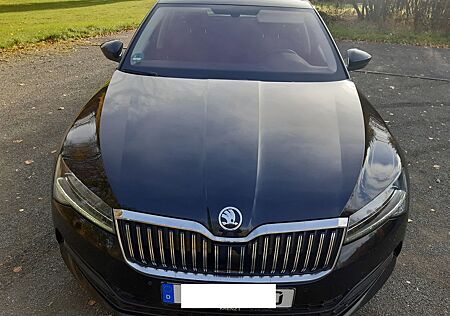 Skoda Superb 2.0 TDI SCR DSG STYLE COMBI STYLE TÜV NEU