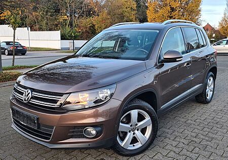 VW Tiguan Volkswagen Sport&Style-4Motion-Aut*1Hd*AHK*LEDER*TOP