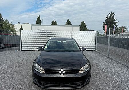 VW Golf Volkswagen VII 1.6 TDI Comfortline 1Hand Navi Euro 6