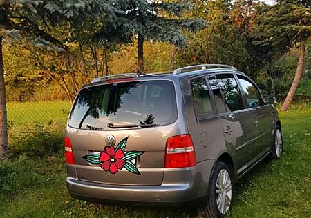 VW Touran Volkswagen 1.4 TSI Conceptline Conceptline