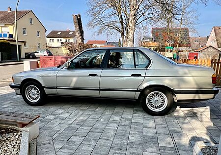 BMW 730