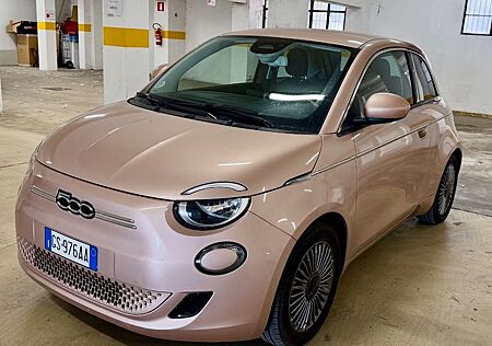 Fiat 500E 42 kWh net export price 16.393€