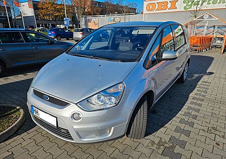 Ford S-Max 2,0 TDCi 103kW DPF Titanium Titanium