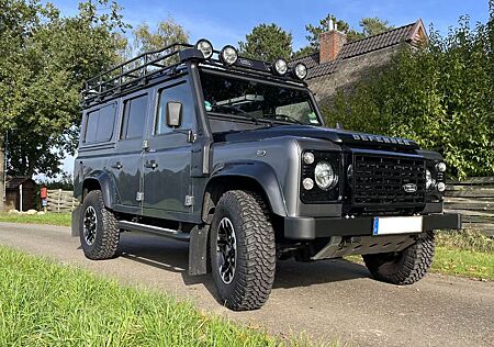 Land Rover Defender 110 LIMITED EDITION ADVENTURE 7 SITZE