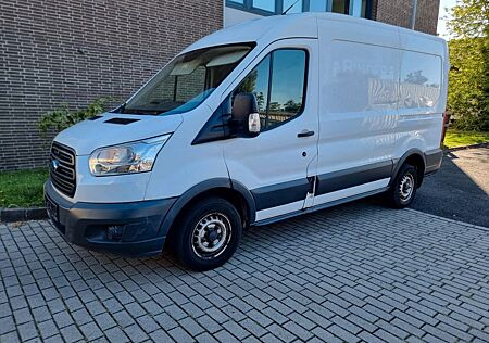 Ford Transit L2H2