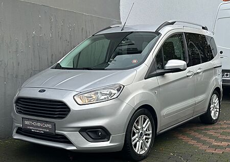 Ford Tourneo Courier Titanium Tüv+Service Neu 1Hand