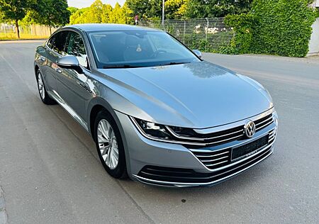 VW Arteon Volkswagen 2.0 TDI - Top Zustand!